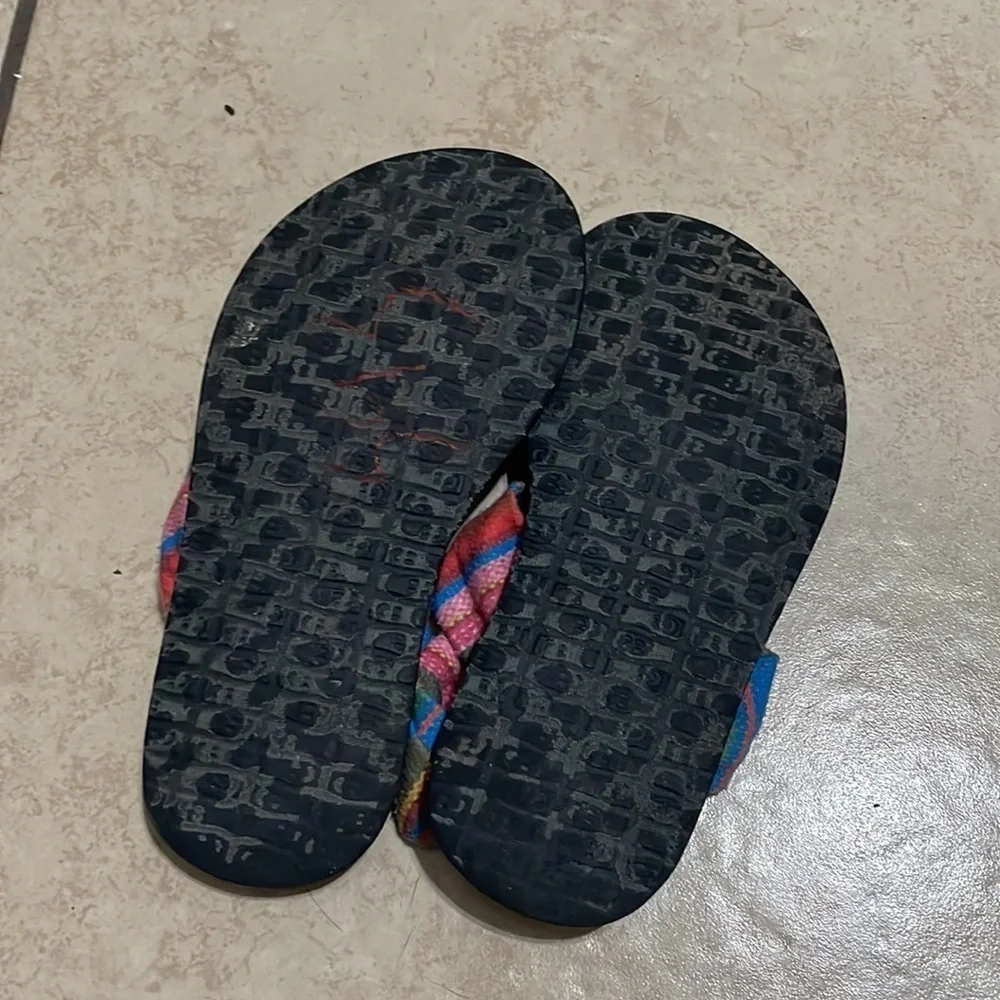 Sanuk Yoga Sling Burst Stretch Fabric Thong Yoga Mat Sandals Girls Sz 11/12